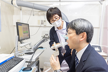 呼吸機能検査(スパイロ)画像